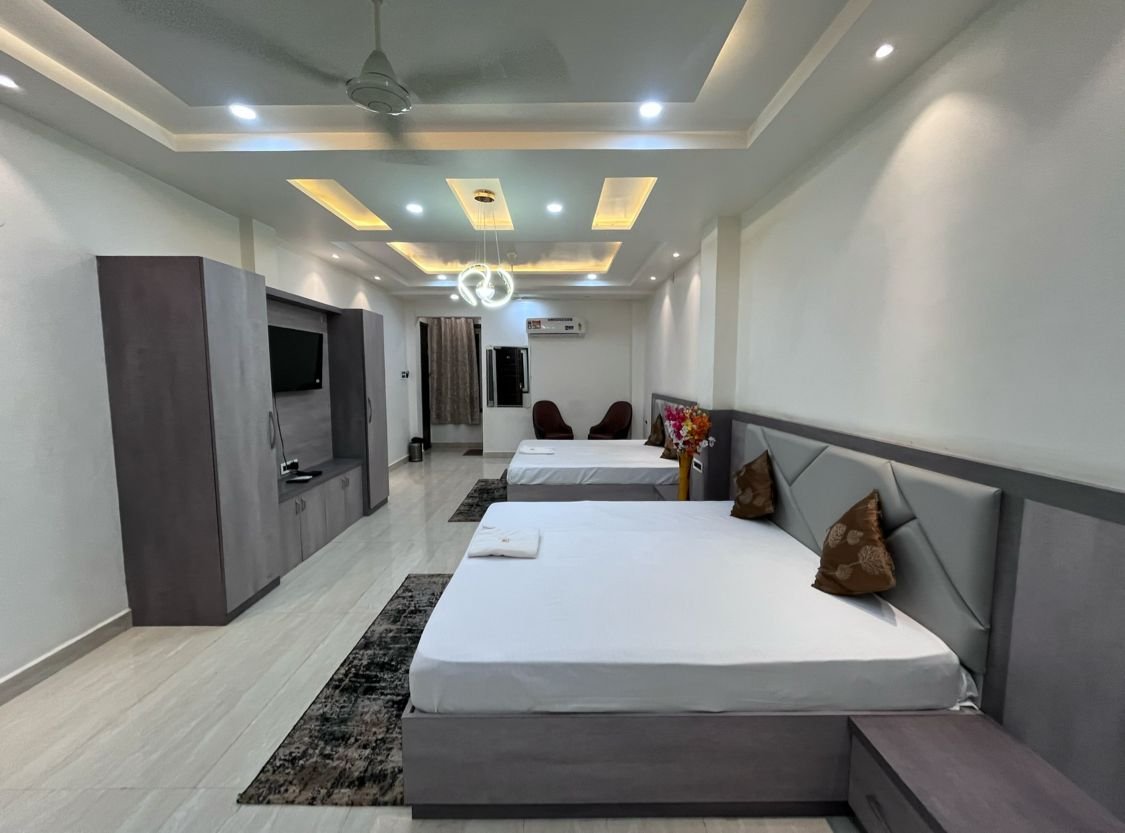 Luxury AC Room in Unnao - Hotel Kashish Crown