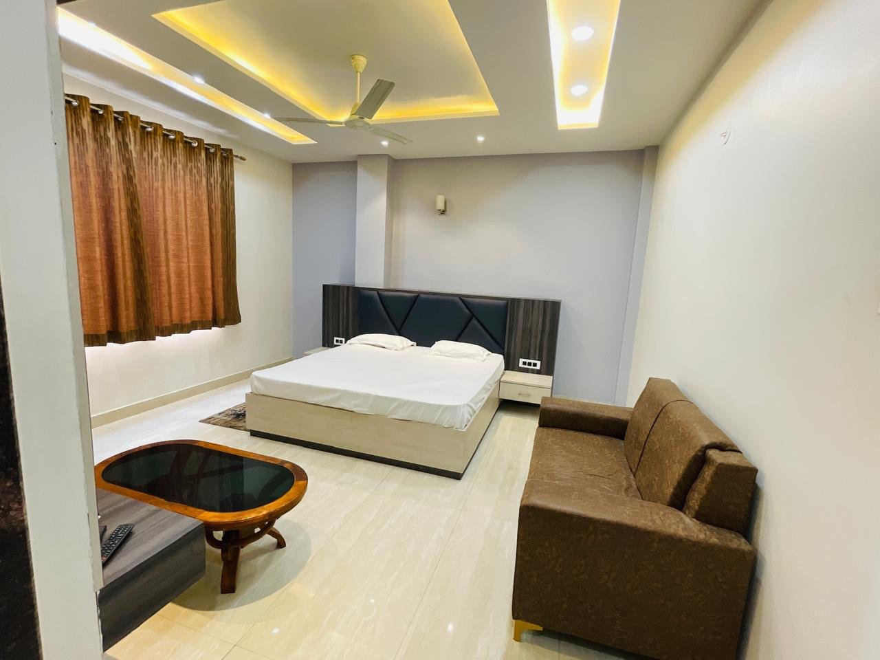 Super Deluxe Room